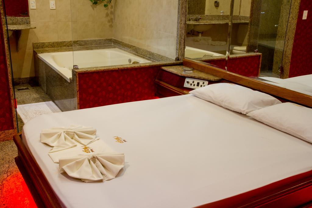 Love hotel Malaga (adults Only)
